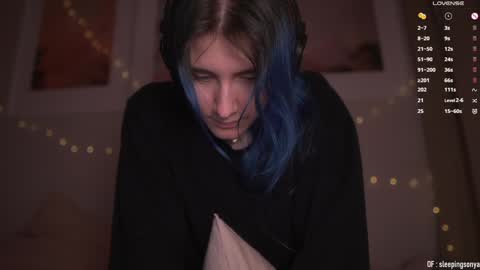 Snapshot of sleepingsonya chatting on December 20, 11:37 pm Sonya online show from December 20, 11:37 pm
