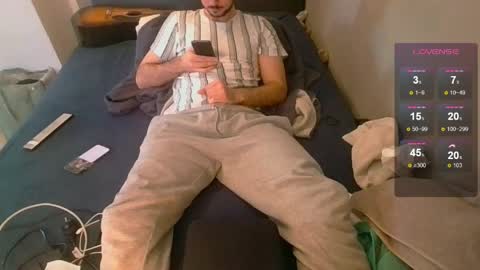 sleepless19 online show from April 3, 1:31 pm