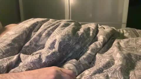 Snapshot of slice5 chatting on January 18, 10:24 pm slice5 online show from January 18, 10:24 pm