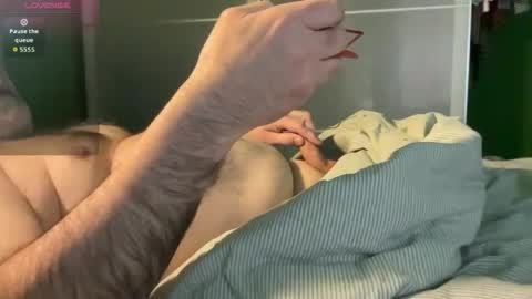 Snapshot of slice5 chatting on February 14, 9:06 am slice5 online show from February 14, 9:06 am