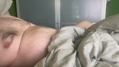 Snapshot of slice5 chatting on March 22, 1:47 pm slice5 online show from March 22, 1:47 pm