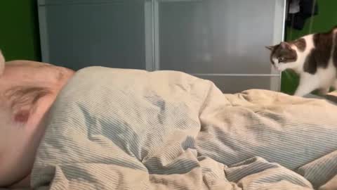 Snapshot of slice5 chatting on April 4, 8:34 am slice5 online show from April 4, 8:34 am