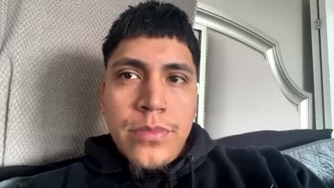 Snapshot of slickbadboy chatting on February 19, 4:33 pm slickbadboy online show from February 19, 4:33 pm