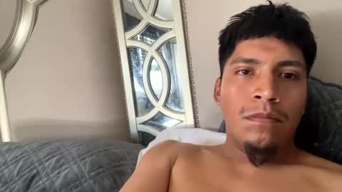 Snapshot of slickbadboy chatting on November 7, 4:07 pm slickbadboy online show from November 7, 4:07 pm