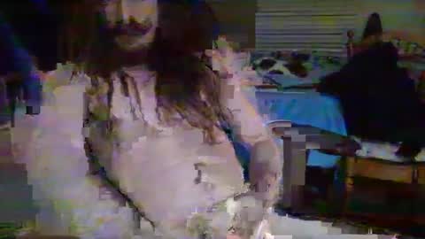 Snapshot of slicktrojan chatting on January 4, 9:32 am slicktrojan online show from January 4, 9:32 am