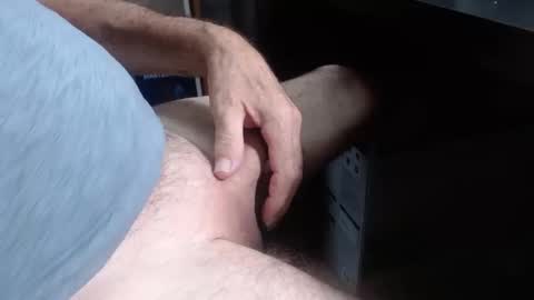 sliderguy699 online show from October 13, 4:40 pm