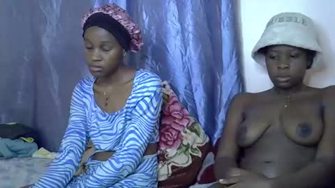 Alicia online show from October 25, 5:30 pm