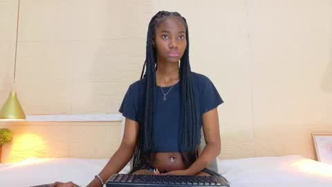 Snapshot of slim_chocobar18 chatting on February 23, 1:10 pm slim_chocobar18 online show from February 23, 1:10 pm