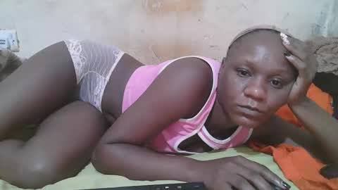 slim_girl3 online show from May 6, 3:24 am