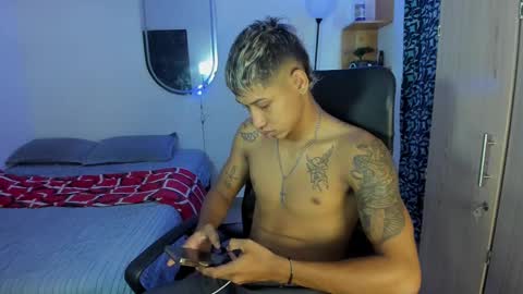 slim_master12 online show from March 9, 9:14 pm