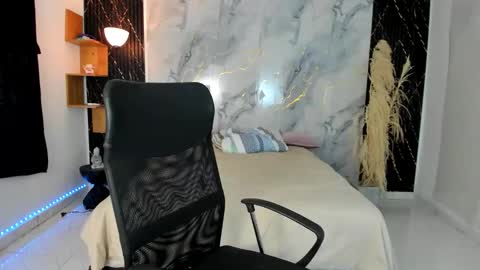 Snapshot of slim_master12 chatting on April 21, 9:50 pm slim_master12 online show from April 21, 9:50 pm