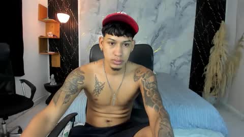 Snapshot of slim_master12 chatting on April 28, 10:26 pm slim_master12 online show from April 28, 10:26 pm