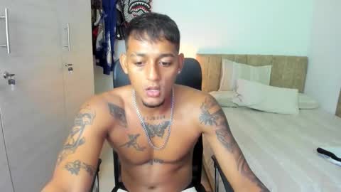Snapshot of slim_master12 chatting on May 9, 11:21 pm slim_master12 online show from May 9, 11:21 pm