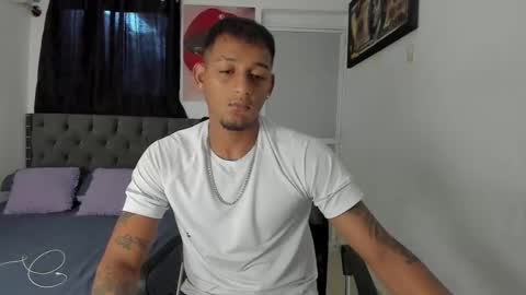 Snapshot of slim_master12 chatting on May 21, 9:22 pm slim_master12 online show from May 21, 9:22 pm