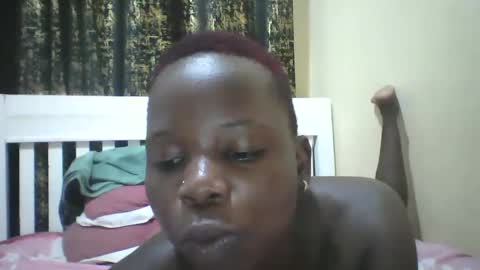 Snapshot of slim_petite_ebony chatting on January 2, 10:55 pm slim_petite_ebony online show from January 2, 10:55 pm
