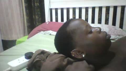 Snapshot of slim_petite_ebony chatting on February 15, 11:25 pm slim_petite_ebony online show from February 15, 11:25 pm