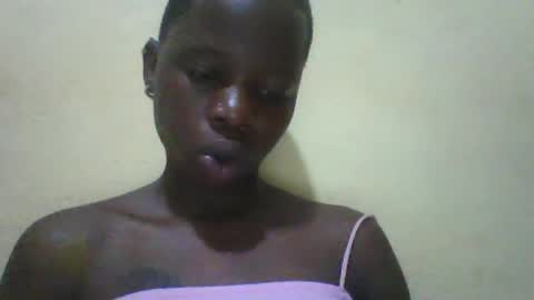 Snapshot of slim_petite_ebony chatting on February 21, 3:01 am slim_petite_ebony online show from February 21, 3:01 am