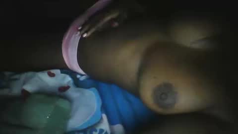 Snapshot of slim_petite_ebony chatting on September 16, 9:16 pm slim_petite_ebony online show from September 16, 9:16 pm