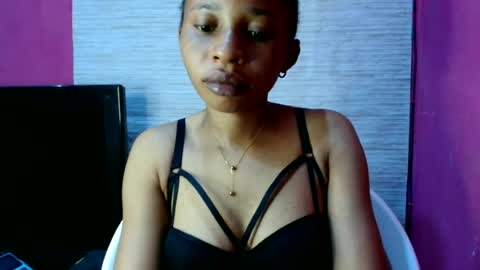 Snapshot of slimass31 chatting on June 15, 7:16 pm slimass31 online show from June 15, 7:16 pm