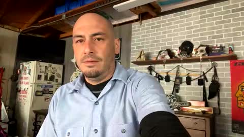 Snapshot of slimefest11 chatting on March 21, 10:35 pm More more more online show from March 21, 10:35 pm