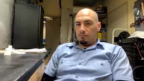 Snapshot of slimefest11 chatting on April 3, 4:38 pm More more more online show from April 3, 4:38 pm