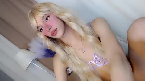 Pat online show from September 18, 6:43 pm