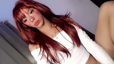 Snapshot of slimgirl_patricia chatting on April 13, 3:17 pm Pat online show from April 13, 3:17 pm