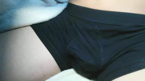 Snapshot of slimhungyvng chatting on June 14, 8:33 pm slimhungyvng online show from June 14, 8:33 pm