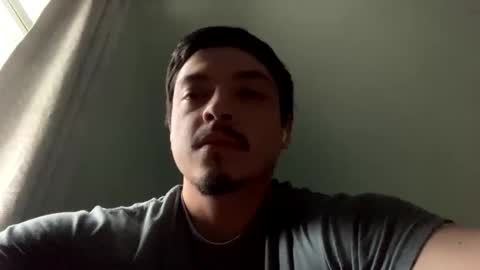 Snapshot of slimjayys chatting on April 1, 8:17 pm slimjayys online show from April 1, 8:17 pm