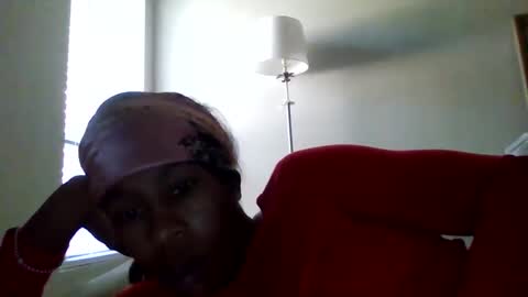 Snapshot of slimmmgooodiexoxo chatting on December 1, 8:20 pm slimmmgooodiexoxo online show from December 1, 8:20 pm