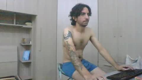 Snapshot of slimteaser089 chatting on November 14, 1:54 pm SlimTeaser089 online show from November 14, 1:54 pm