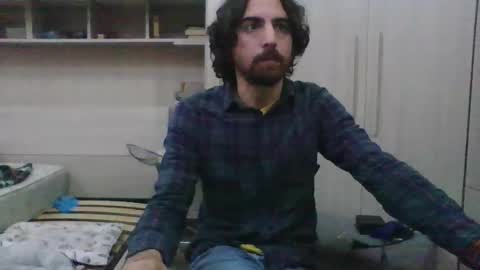 Snapshot of slimteaser089 chatting on December 15, 8:02 pm SlimTeaser089 online show from December 15, 8:02 pm