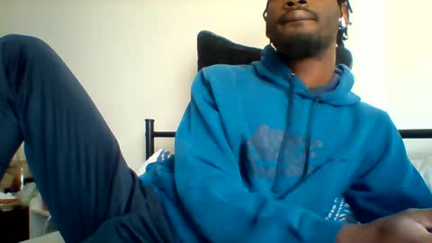 Snapshot of slimthic28 chatting on February 13, 1:40 pm slimthic28 online show from February 13, 1:40 pm