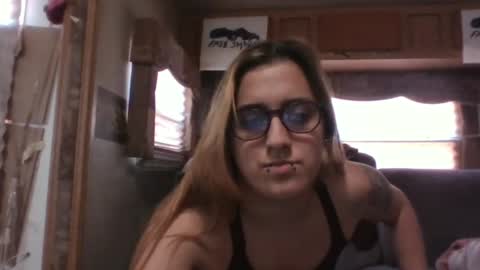Snapshot of slimthicc1997 chatting on March 9, 8:21 pm slimthicc1997 online show from March 9, 8:21 pm
