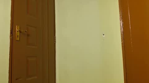 slimyeliza online show from April 29, 4:16 am