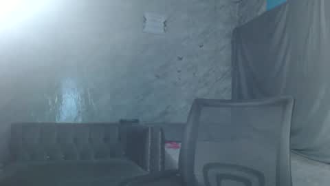 Snapshot of slimzyx chatting on September 18, 5:42 am slimzyx online show from September 18, 5:42 am