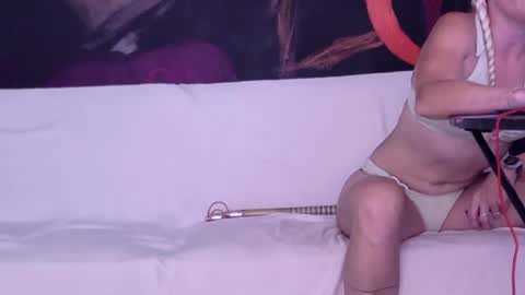 slip_inslide online show from July 15, 10:37 pm