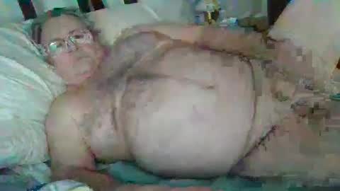 Snapshot of slippery_duck chatting on March 2, 1:49 pm slippery_duck online show from March 2, 1:49 pm