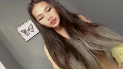 slut4attention online show from April 26, 5:49 am