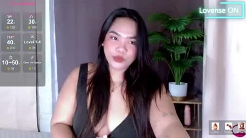 Snapshot of slut_mama chatting on August 7, 2:52 pm Zien online show from August 7, 2:52 pm