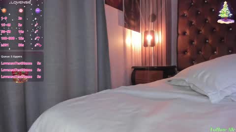 Snapshot of slut_milf4u chatting on December 29, 10:56 am Paola online show from December 29, 10:56 am