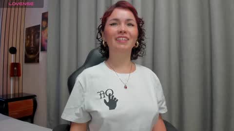 Snapshot of slut_milf4u chatting on January 25, 9:57 pm Paola online show from January 25, 9:57 pm