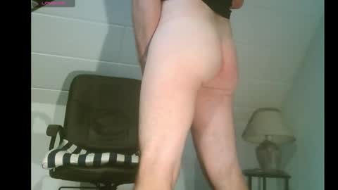 Snapshot of slutiam chatting on November 1, 5:42 am  SLUTIAM   online show from November 1, 5:42 am