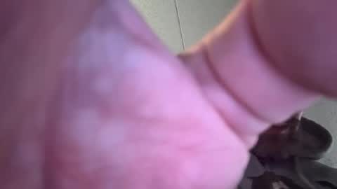 Snapshot of slutrider69 chatting on April 5, 4:20 am Fun time online show from April 5, 4:20 am