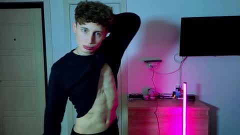 sluttsavage online show from March 24, 8:52 am