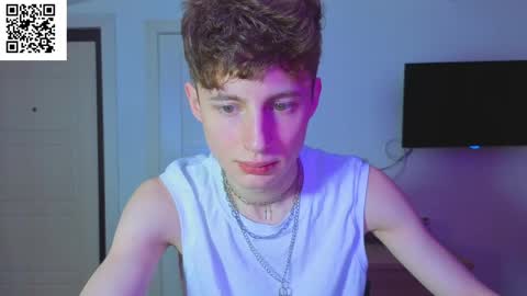 sluttsavage online show from April 3, 9:40 am