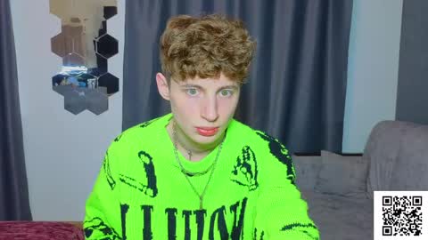 sluttsavage online show from May 17, 7:17 am