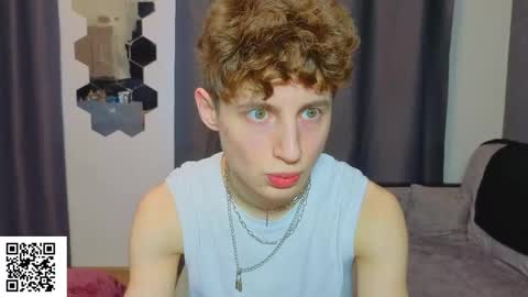 sluttsavage online show from May 18, 8:42 am