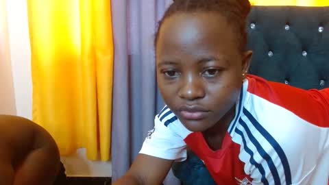 Snapshot of slutty_charmz chatting on September 27, 7:02 am Bree online show from September 27, 7:02 am