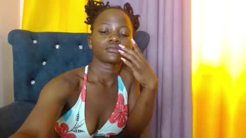 Snapshot of slutty_charmz chatting on October 10, 8:24 am Bree online show from October 10, 8:24 am